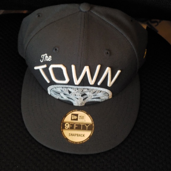 warriors the town hat